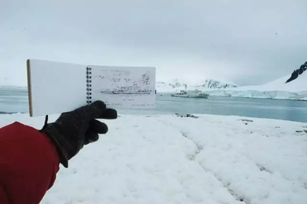 首屆南極雙年展領(lǐng)隊(duì)現(xiàn)場(chǎng)。圖片：Antarctic Biennale